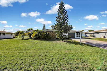 320 Hollywood St Lehigh Acres, FL 33936