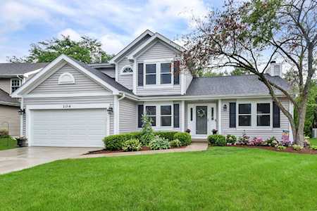 104 Forestview Ln Aurora, IL 60502