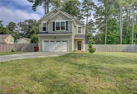 1002 Midway Dr Chesapeake, VA 23322