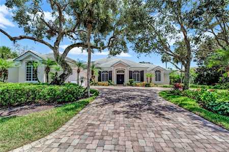 211 Shores Dr Indian River Shores, FL 32963