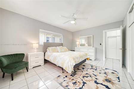 644 Meridian Ave #1 Miami Beach, FL 33139