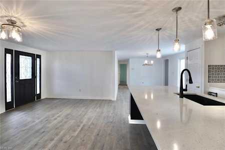 5240 Shoulders Hill Rd Suffolk, VA 23435