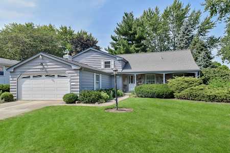 1357 Briarwood Dr Naperville, IL 60540