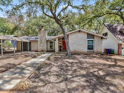 1904 Parkside LN Austin, TX 78745