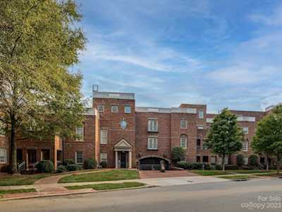 475 Fenton Place Charlotte, NC 28207