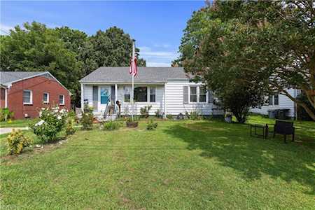 115 Cambridge Place Hampton, VA 23669