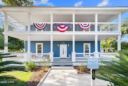 2320 E 2nd Plaza Panama City, FL 32401
