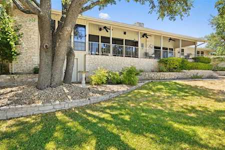 712 Vanguard ST Lakeway, TX 78734