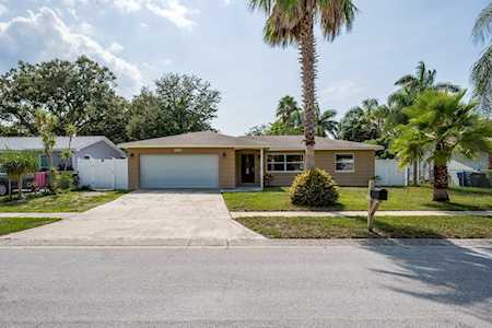 12858 Palm Dr Largo, FL 33774