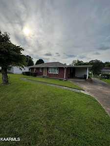 617 Centeroak Dr Knoxville, TN 37920