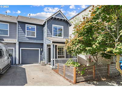 2733 SE 26th AVE Portland, OR 97202