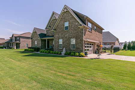 5106 General Eisenhower Dr Murfreesboro, TN 37129