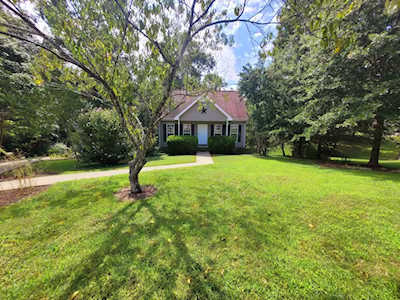 506 Hunter Ct White Bluff, TN 37187
