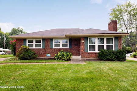 6892 Green Meadow Cir Louisville, KY 40207