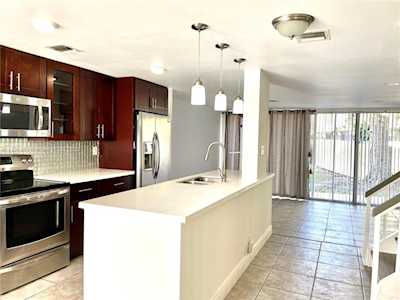 848 NW 81st Ave #5 Plantation, FL 33324