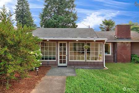 16416 11th Ave SW Burien, WA 98166