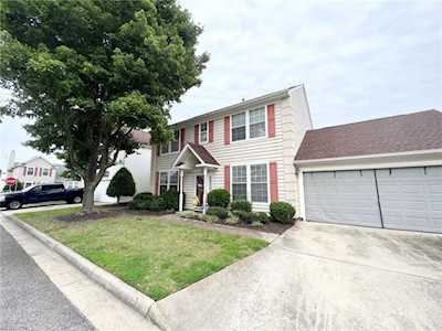 323 Oak Lake Terrace Chesapeake, VA 23320