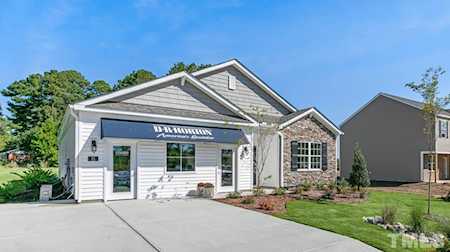 28 Moore Creek Drive Fuquay Varina, NC 27526