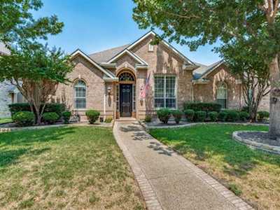 6413 Glenhollow Drive Plano, TX 75093
