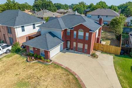 8524 Ellis Drive North Richland Hills, TX 76182