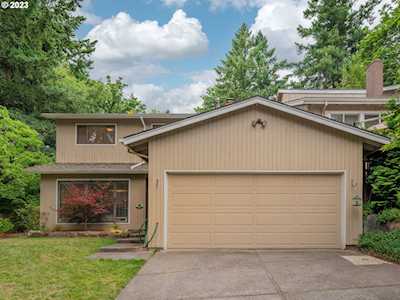 141 Touchstone CT Lake Oswego, OR 97035