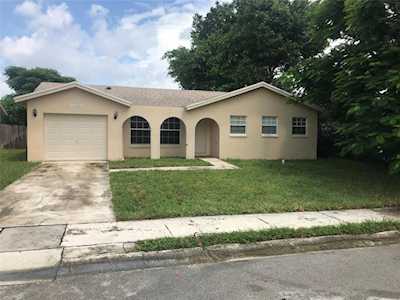 22666 SW 64th Way Boca Raton, FL 33428