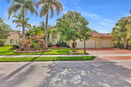 5033 NW 100th Ter Coral Springs, FL 33076