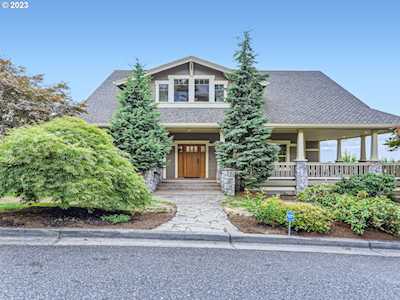 4015 NW Devoto LN Portland, OR 97229