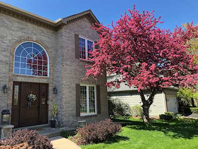 530 Blackberry Ridge Dr Aurora, IL 60506