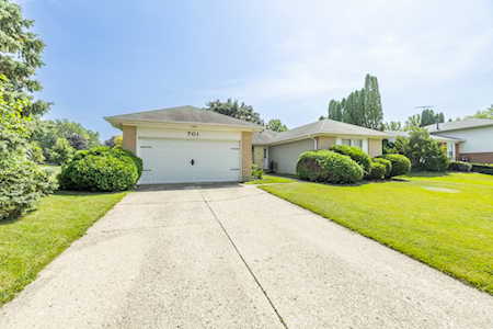 701 Butterfield Dr Algonquin, IL 60102