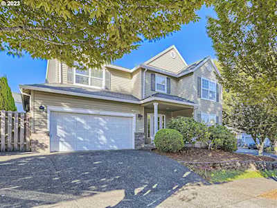 15487 SE Olds DR Clackamas, OR 97015