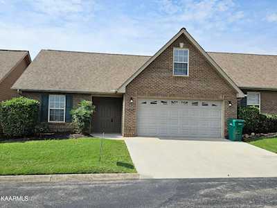 5911 Pebble Run Way Knoxville, TN 37918