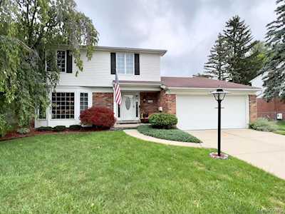 37640 N Sherwood Livonia, MI 48154