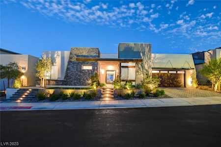 2227 Summit Mesa Ln Henderson, NV 89052