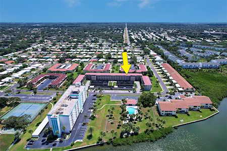 10215 Regal Dr #51 Largo, FL 33774