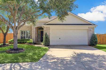 2503 Lexington Ct League City, TX 77573