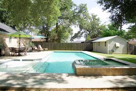 2403 Byron Ave Pearland, TX 77581