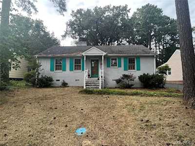 8514 Bentridge Ln Henrico, VA 23229