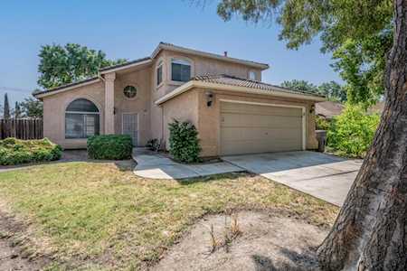 1109 Santiago Avenue Dos Palos, CA 93620