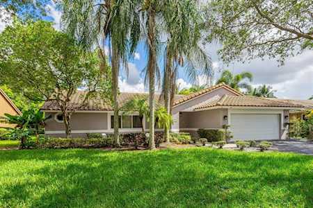 9205 NW 43rd Court Coral Springs, FL 33065
