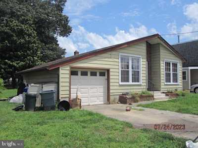 113 Glenview Ave Bellmawr, NJ 08031