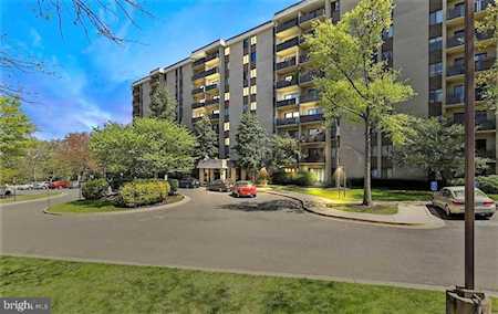 3101 S Manchester St #814 Falls Church, VA 22044
