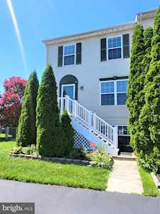 14 Highland Way Newark, DE 19702