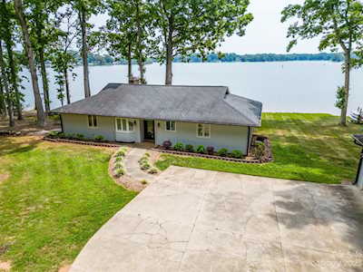 4962 Lynwood Ln Sherrills Ford, NC 28673