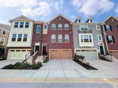 46 Marcel Ln Schaumburg, IL 60193