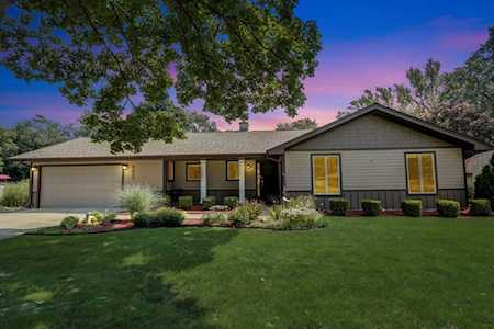 1217 Center Ln Arlington Heights, IL 60004