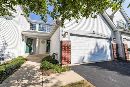 1319 Filly Ln Bartlett, IL 60103