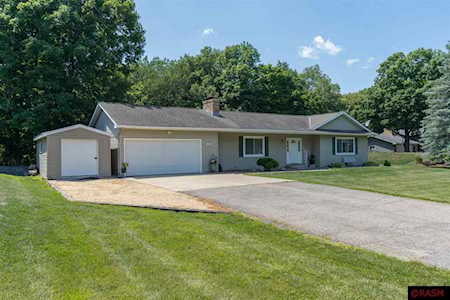 207 Mapleridge Dr Mankato, MN 56001