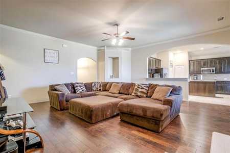 324 Prince John Drive Saginaw, TX 76179