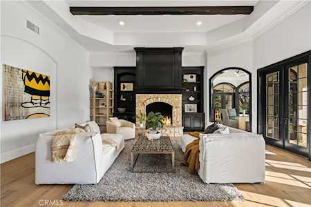 5262 Bridgetown Place Westlake Village, CA 91362